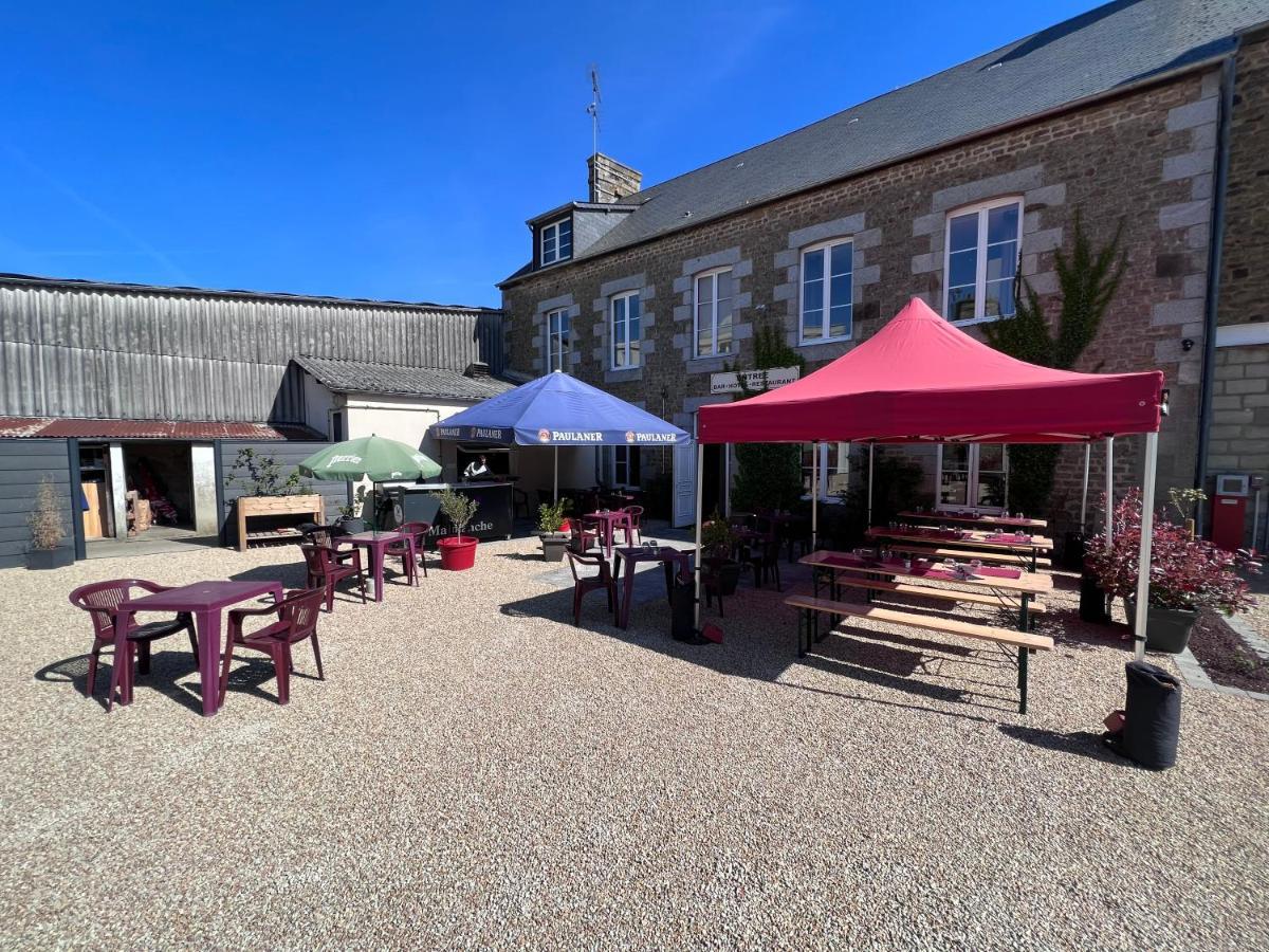 Au Pere Tranquille Hotel Tinchebray-Bocage Exterior foto