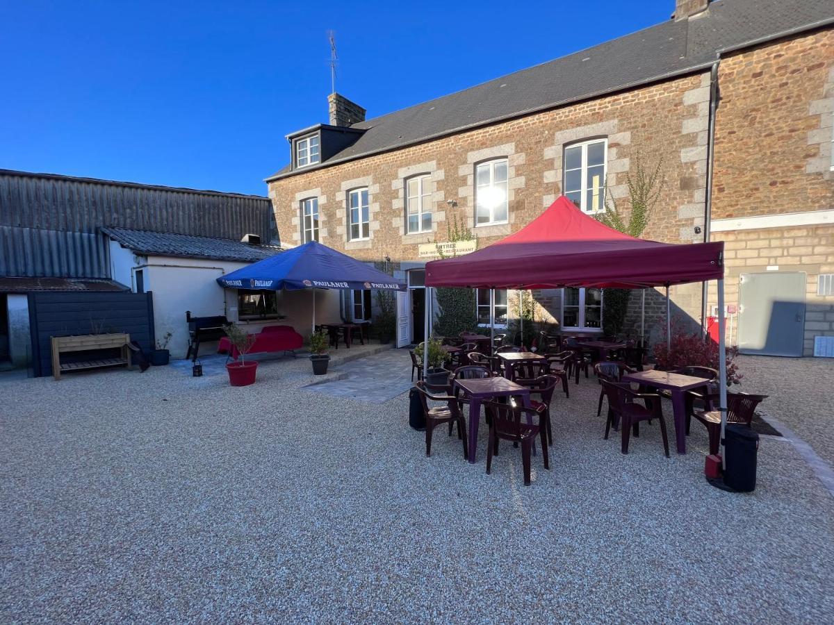 Au Pere Tranquille Hotel Tinchebray-Bocage Exterior foto
