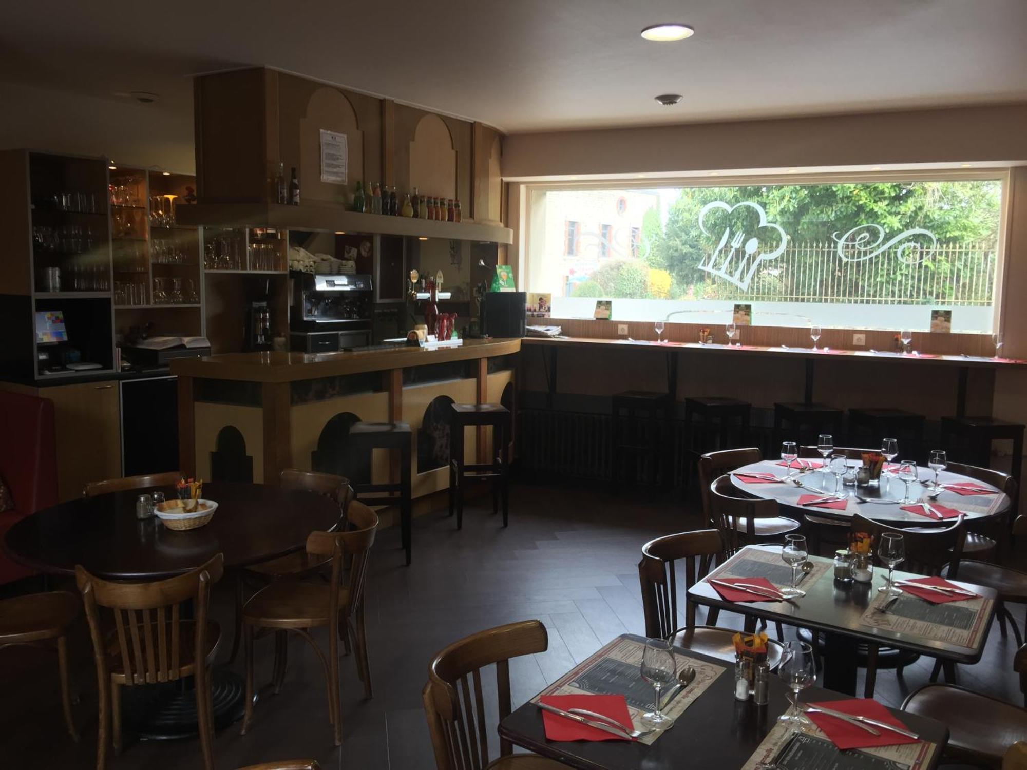 Au Pere Tranquille Hotel Tinchebray-Bocage Exterior foto